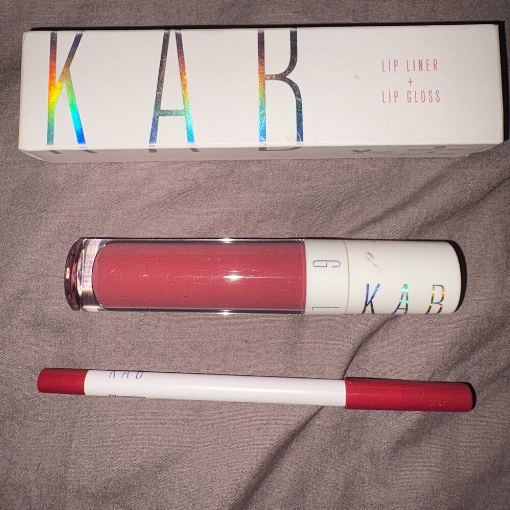 KAB Cosmetics Lip Gloss & Lip Liner Set Charming NIB